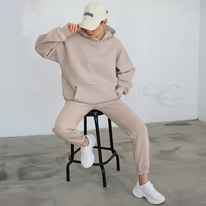 Chic and Style women's casual hoodie and jogger pants set