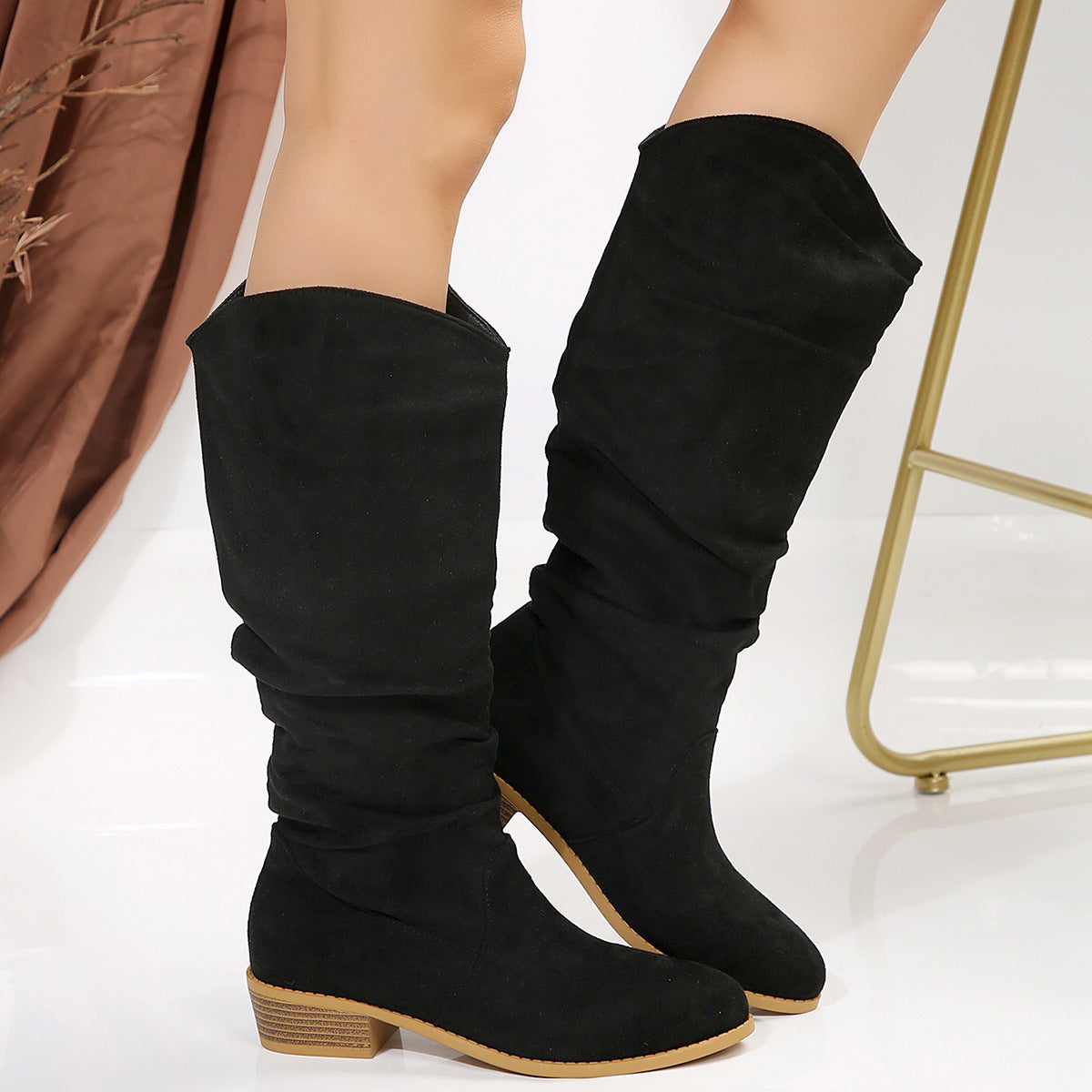 Bottes femmes au-dessus du genou avec design à la mode et confortable talon bloc Chic und Stil