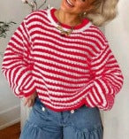 Femmes Pull en tricot court avec des manches évasées et un motif rayé Chic und Stil