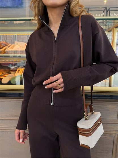 Dames combinaison confortable avec jambes larges et capuche Chic und Stil