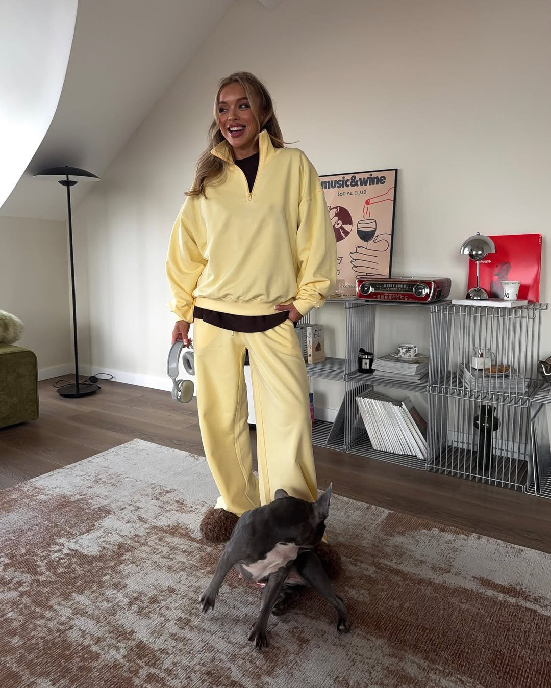 Light yellow / Size: Polyester