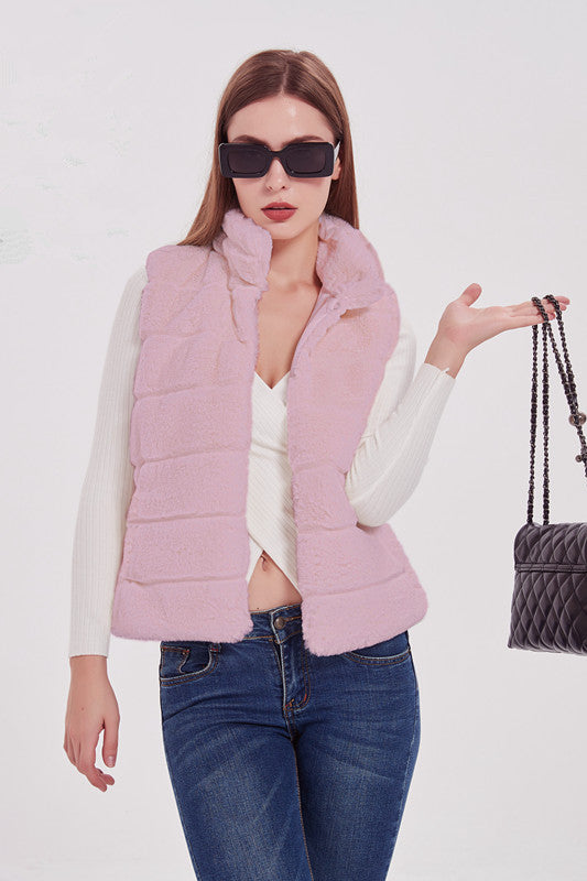 Dames gilet matelassé avec col haut et coupe tendance Chic und Stil