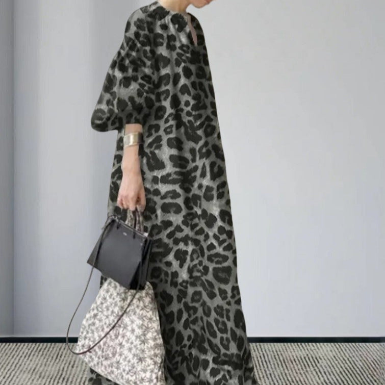 Robe maxi à manches longues pour femmes avec un imprimé léopard frappant Chic und Stil