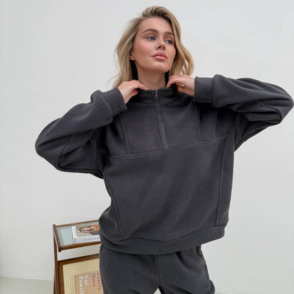 Dames Ensemble de lounge en molleton confortable avec taille élastique et fermeture éclair Chic und Stil