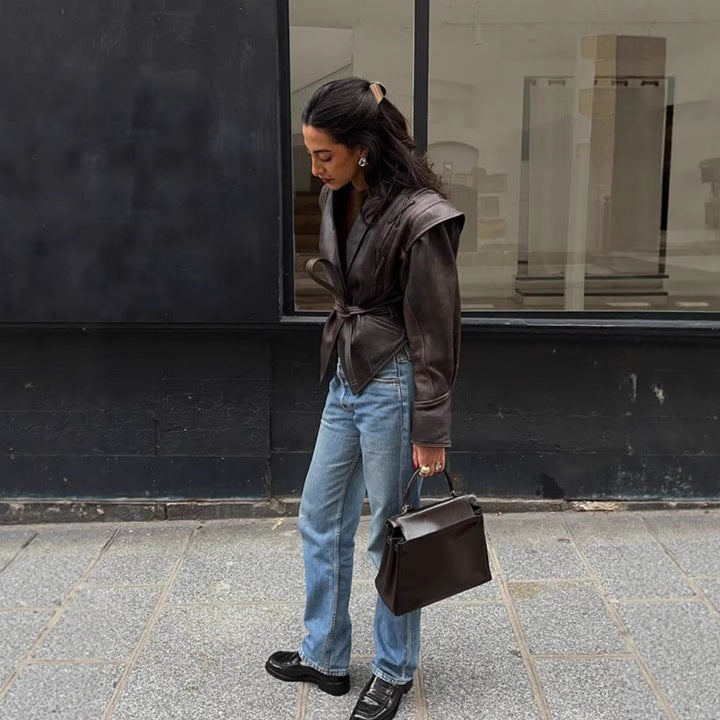 Dames élégante veste en simili cuir avec coupe cintrée et large col Chic und Stil