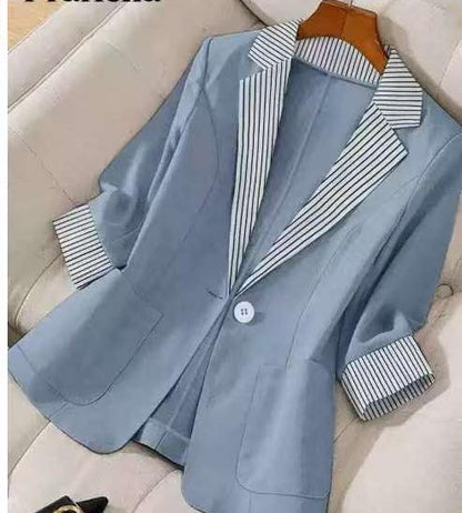 Blazer en lin élégant pour femmes avec une coupe extra large et des détails modernes Chic und Stil