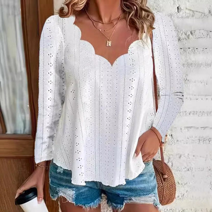 Chemisier léger pour femmes avec un motif aéré moderne et un décolleté élégant Chic und Stil