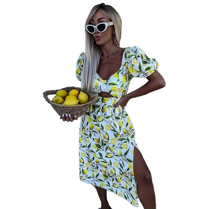 Robe maxi pour femmes avec imprimé fruité et fente latérale Chic und Stil