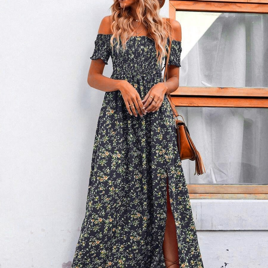 Robe maxi femme avec silhouette décolletée et design floral Chic und Stil