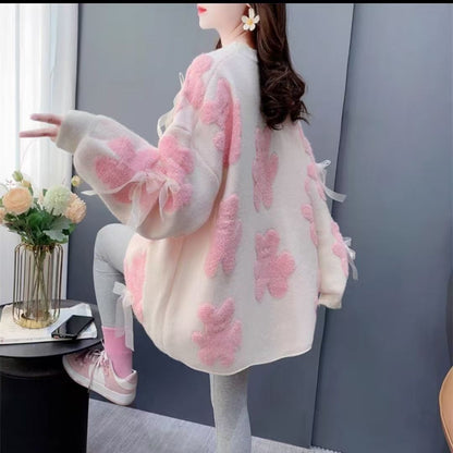 Dames pulls en peluche avec des applications de ours ludiques et des nœuds charmants Chic und Stil