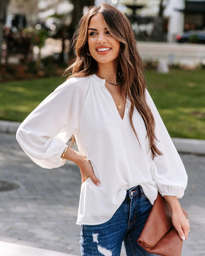 Chemisier femme avec décolleté en V profond et élégantes manches bouffantes Chic und Stil