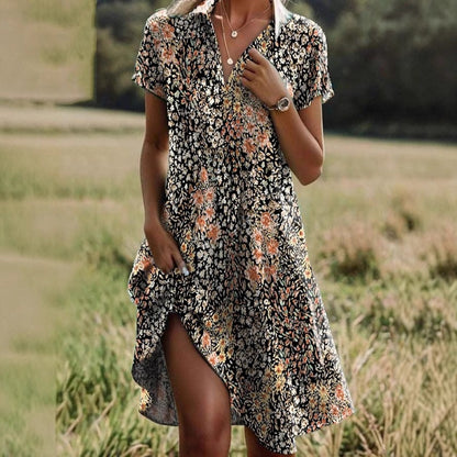 Robe décontractée pour femmes avec un design floral et une coupe asymétrique Chic und Stil