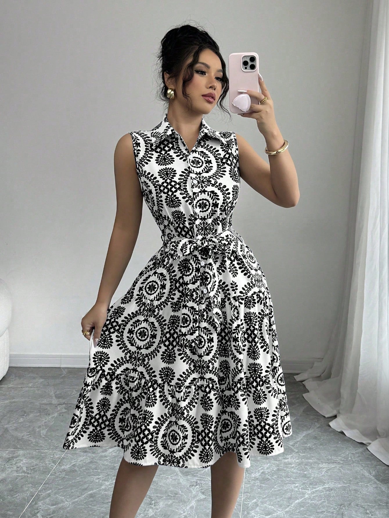 Robe A-line sans manches pour femmes avec ceinture taille Chic und Stil