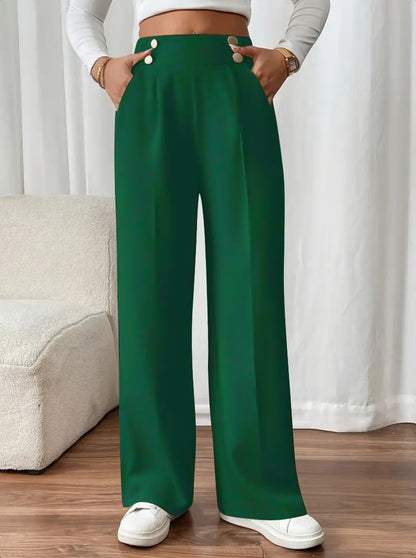 High-waisted flared pants for women with elegant button details Chic und Stil