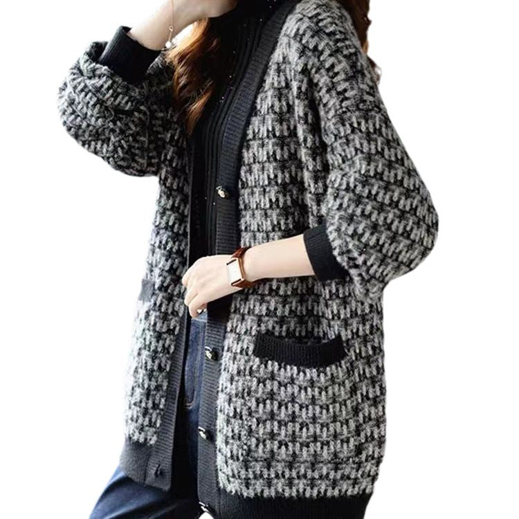 Dame cardigan au design graphique moderne Chic und Stil