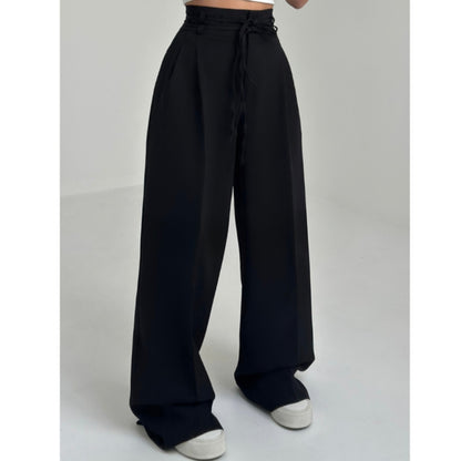 Pantalon chino ample pour femmes avec taille haute et cordon de serrage ajustable Chic und Stil