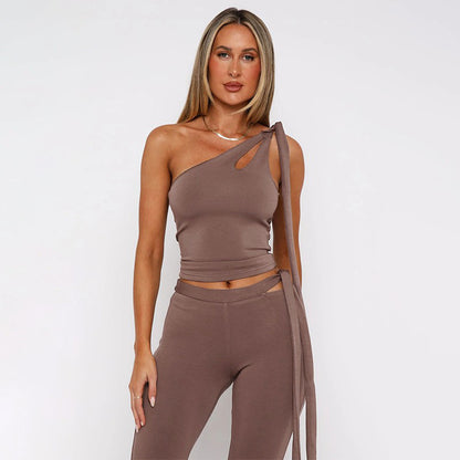 Haut à une épaule pour femmes avec détail noué Chic und Stil