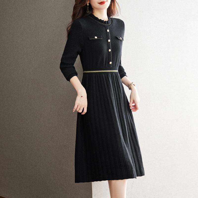 Robe en tricot pour femmes avec un élégant dos et un col montant Chic und Stil