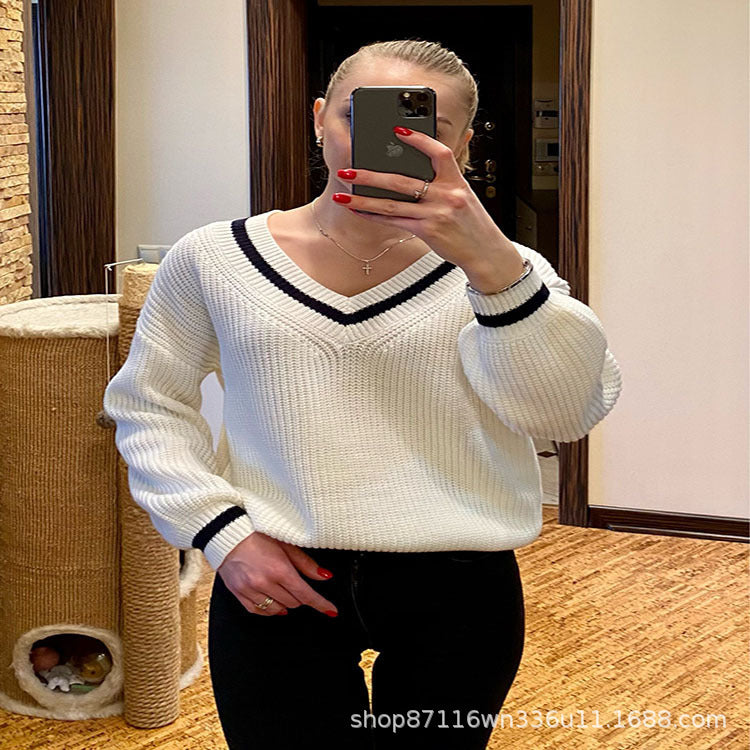 Pull oversized en tricot femme avec décolleté en V et manches rayées Chic und Stil