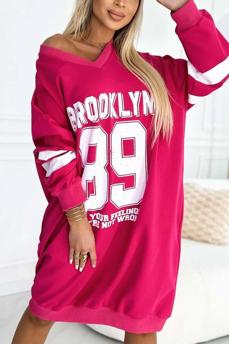 Robe de sport décontractée oversize pour femmes avec décolleté en V et manches contrastées Chic und Stil