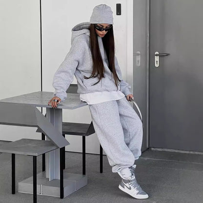 Women sweatshirt jumpsuit and cozy jogging pants Chic and Style