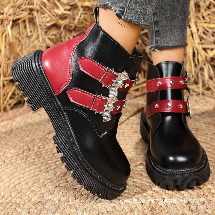 Bottes pour dames avec boucles à la mode et profil robuste Chic und Stil
