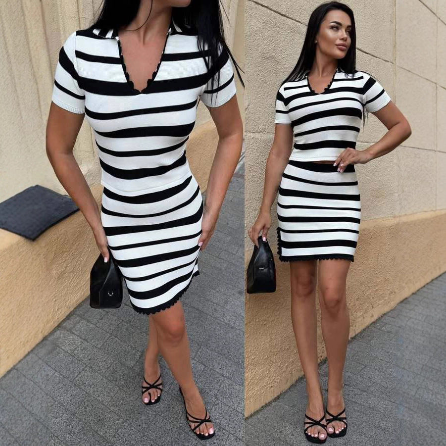 Robe à rayures pour dames à manches courtes et texture côtelée Chic und Stil