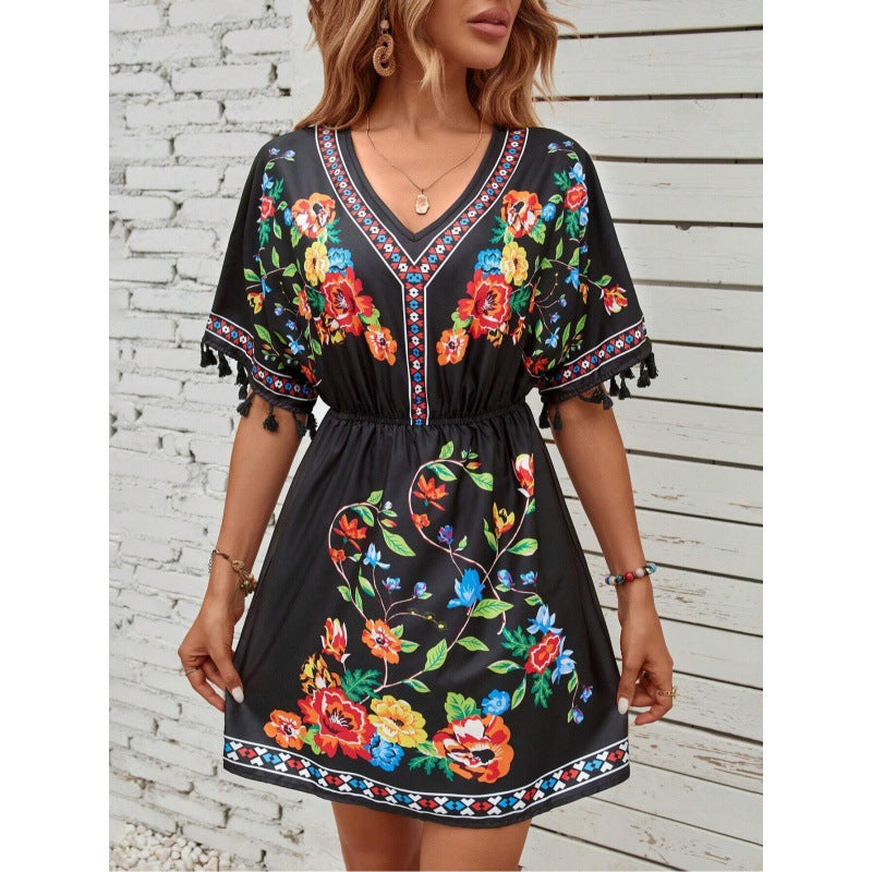 Robe de loisirs pour femmes avec un design floral et des manches à franges Chic und Stil