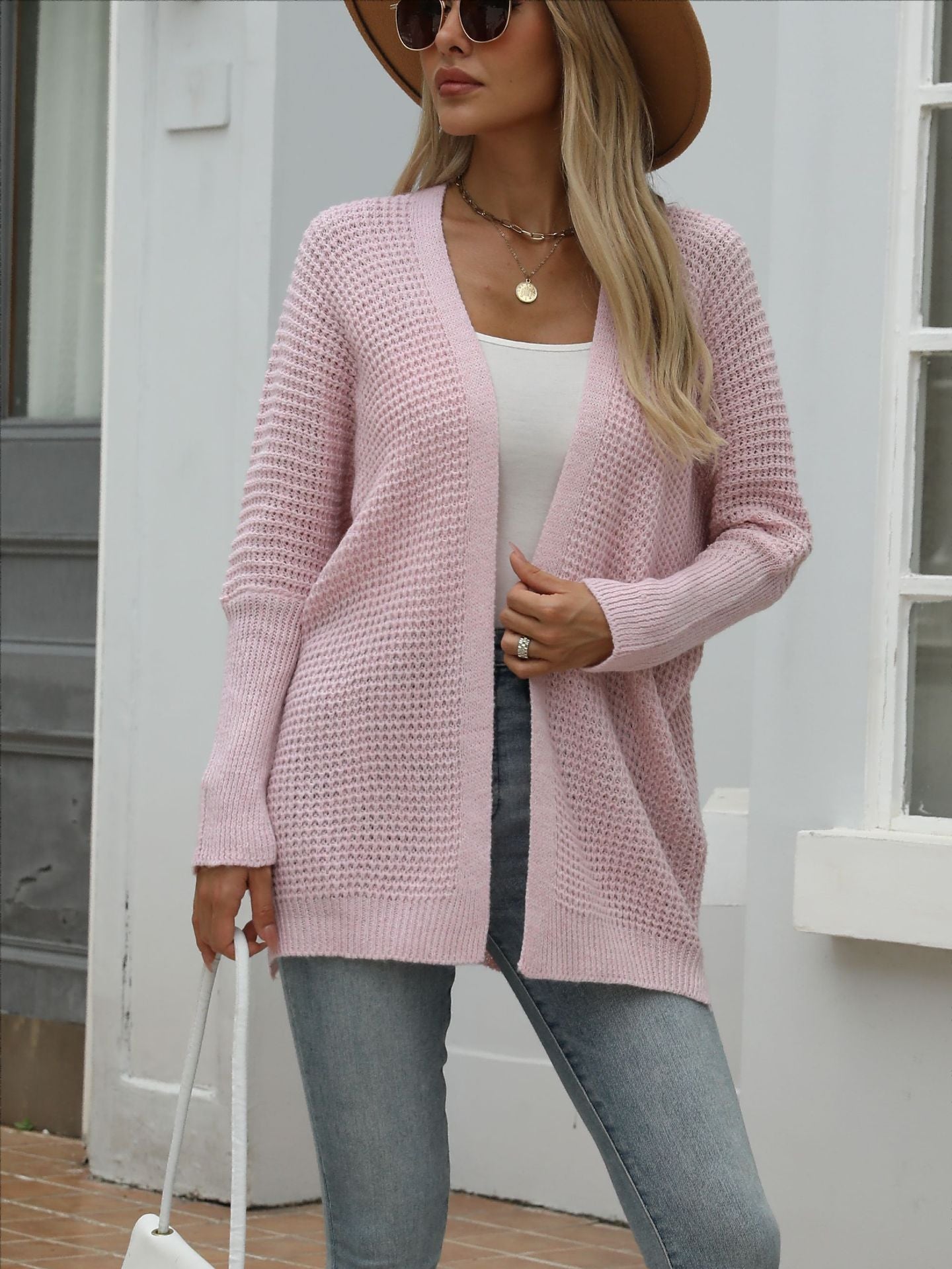 Dames Grand cardigan en tricot avec motif en nid d'abeille moderne et coupe ouverte Chic und Stil