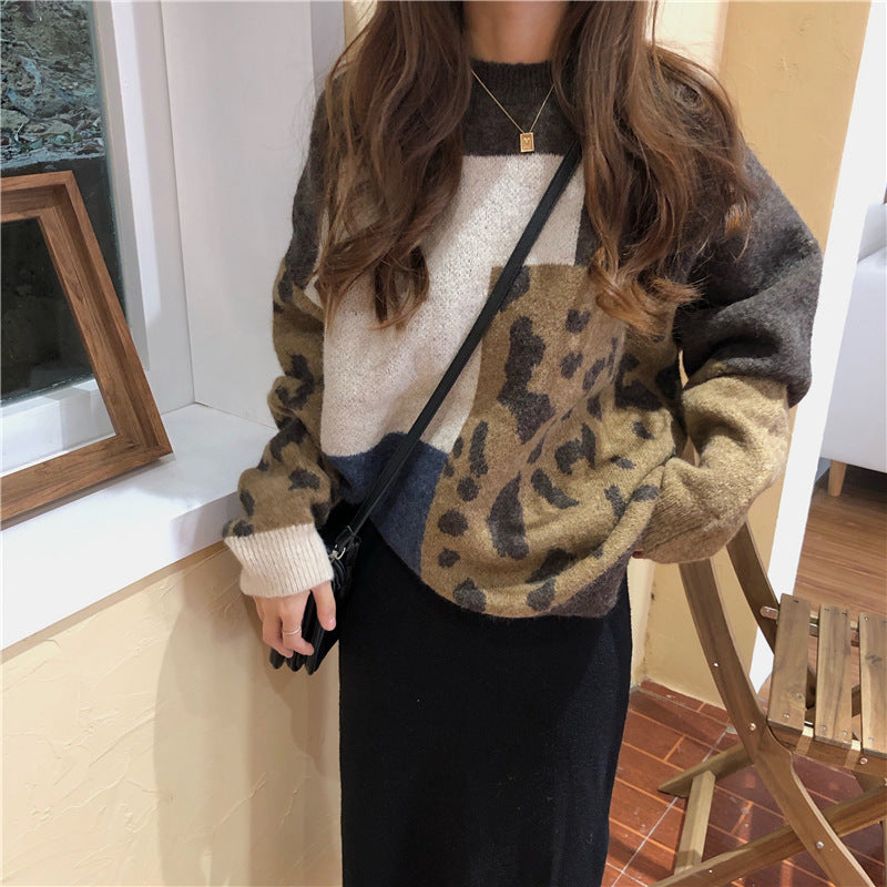 Pull féminin à la mode avec un motif géométrique unique et un design texturé Chic und Stil