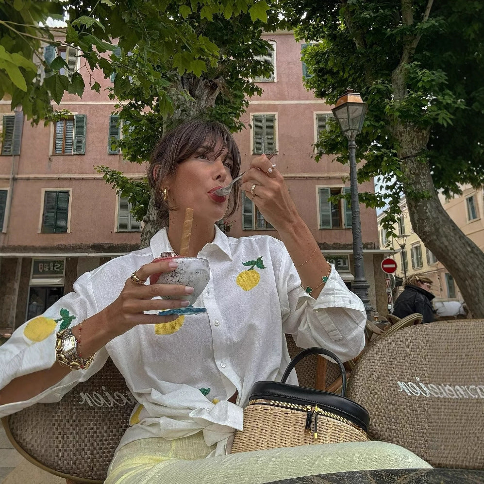 Chemisier pour femmes avec un motif joyeux de citrons Chic und Stil