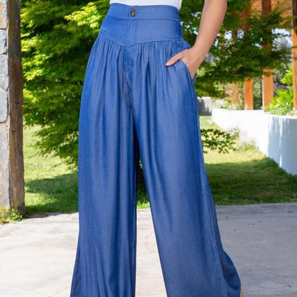 Wide linen pants for women with high waist and practical pockets Chic and Style