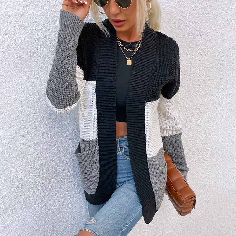 Cardigan en grosse maille pour femmes avec une silhouette décontractée et des poches pratiques Chic und Stil