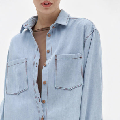 Veste en jean décontractée pour femmes avec coupe oversize et poches poitrine pratiques Chic & Stil