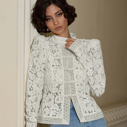 Chemisier en dentelle pour femmes avec de fins détails froncés et des manches transparentes Chic und Stil