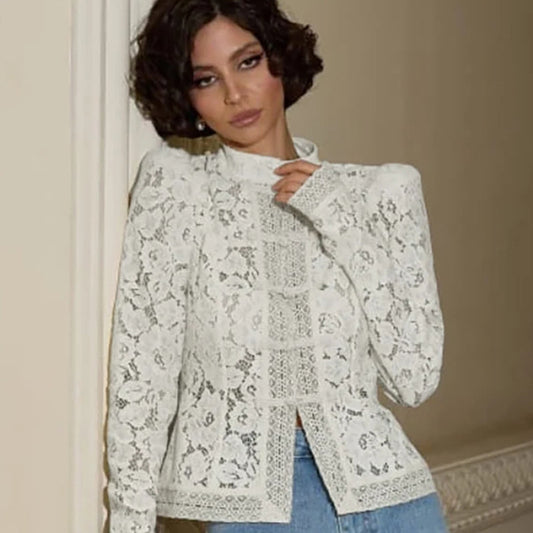 Chemisier en dentelle pour femmes avec de fins détails froncés et des manches transparentes Chic und Stil