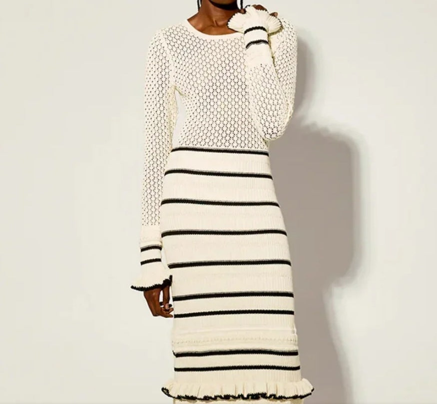 Robe maxi en tricot pour femmes avec un motif en losanges raffiné et une rayure contrastante Chic und Stil