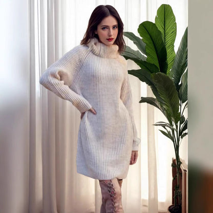 Robe en maille pour femmes avec col haut et fine structure en côtelé Chic und Stil
