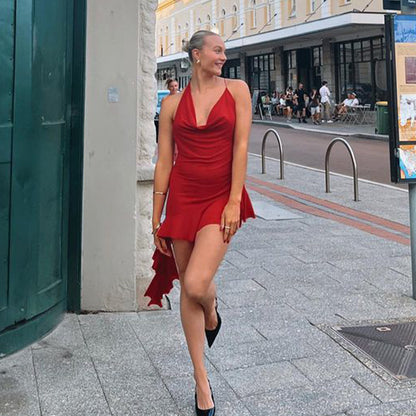 Robe mini dos nu pour femme avec design fluide et ourlet asymétrique Chic und Stil