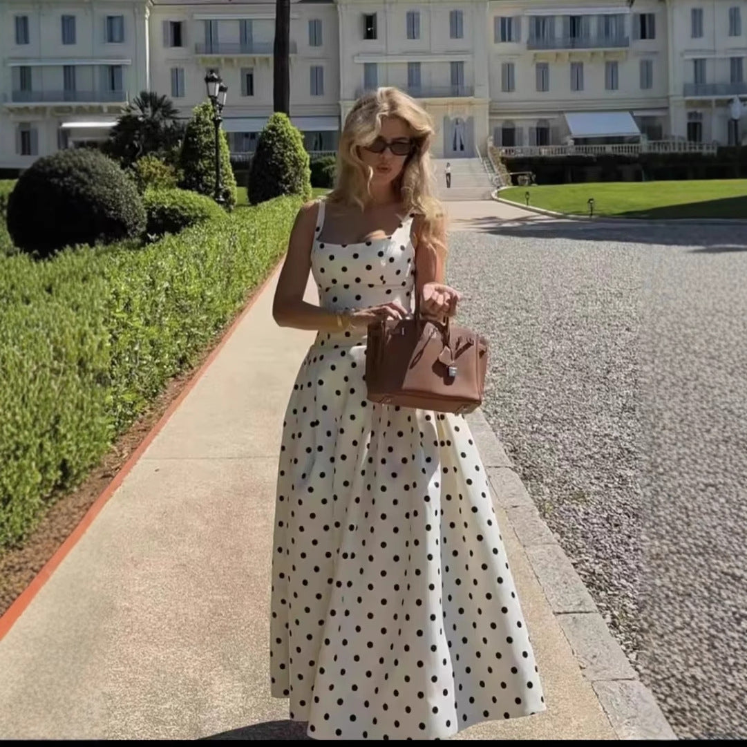 Robe de cocktail à pois pour femmes avec jupe raffinée Chic und Stil
