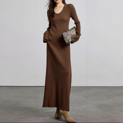 Robe maxi élégante pour femmes avec une fine structure côtelée et un décolleté en V Chic und Stil