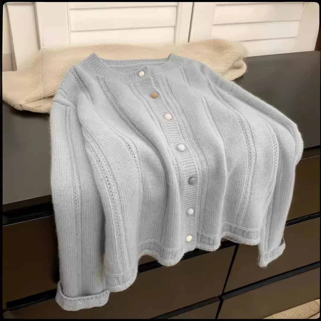 Dames gros tricot cardigan avec un élégant motif côtelé et fermeture à boutons Chic und Stil