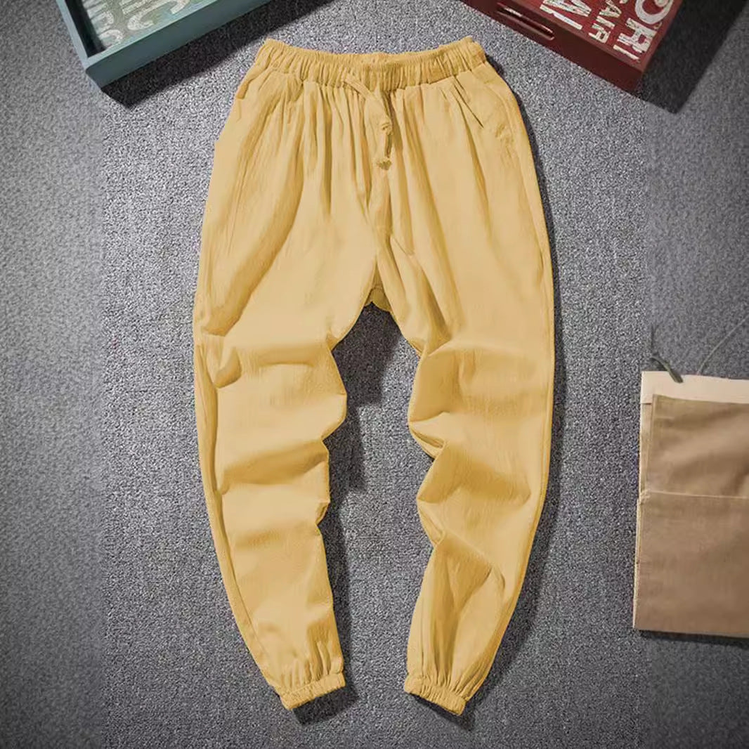 Casual men's pants in lightweight fabric with tapered leg Chic and Style