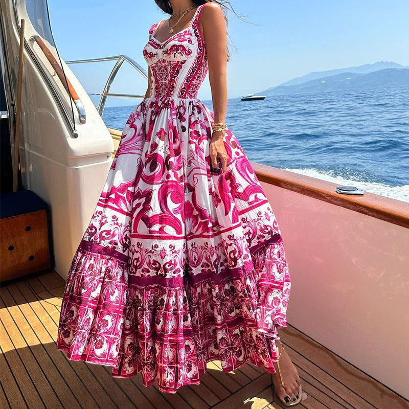 Robe maxi élégante pour dames avec un design de volants ludique et des motifs luxuriants Chic und Stil