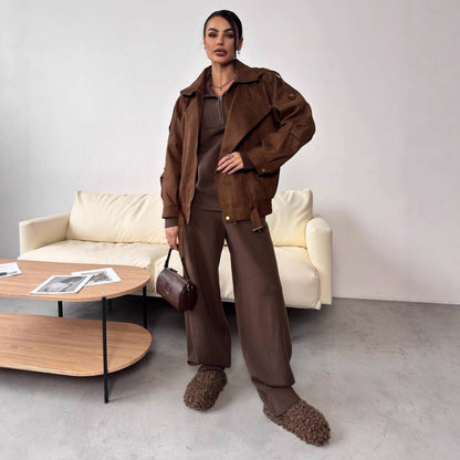 Women elegant knit sweater with half-zip and loose pants Chic und Stil