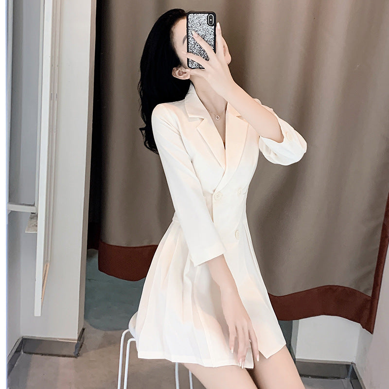 Robe mini plissée croisée pour femmes Chic und Stil