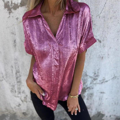 Blouse en satin pour femmes avec col à la mode et coupe élégante Chic und Stil