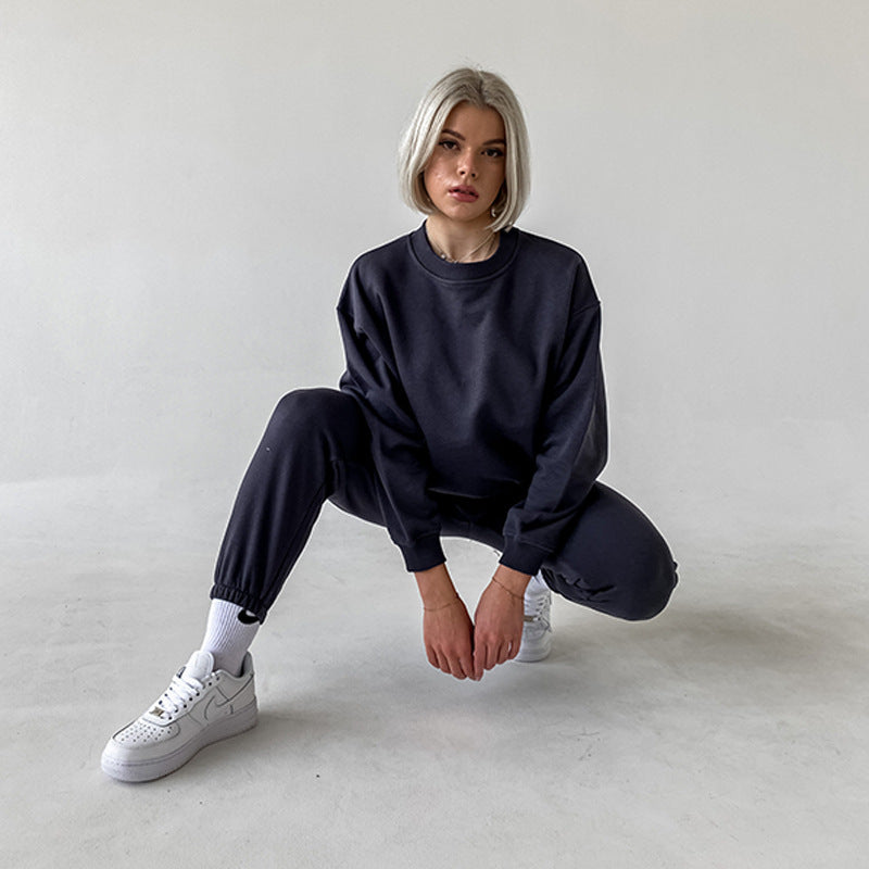 Chic and Style contrast jogger pants and casual oversized sweatshirt for women sports lifestyle set