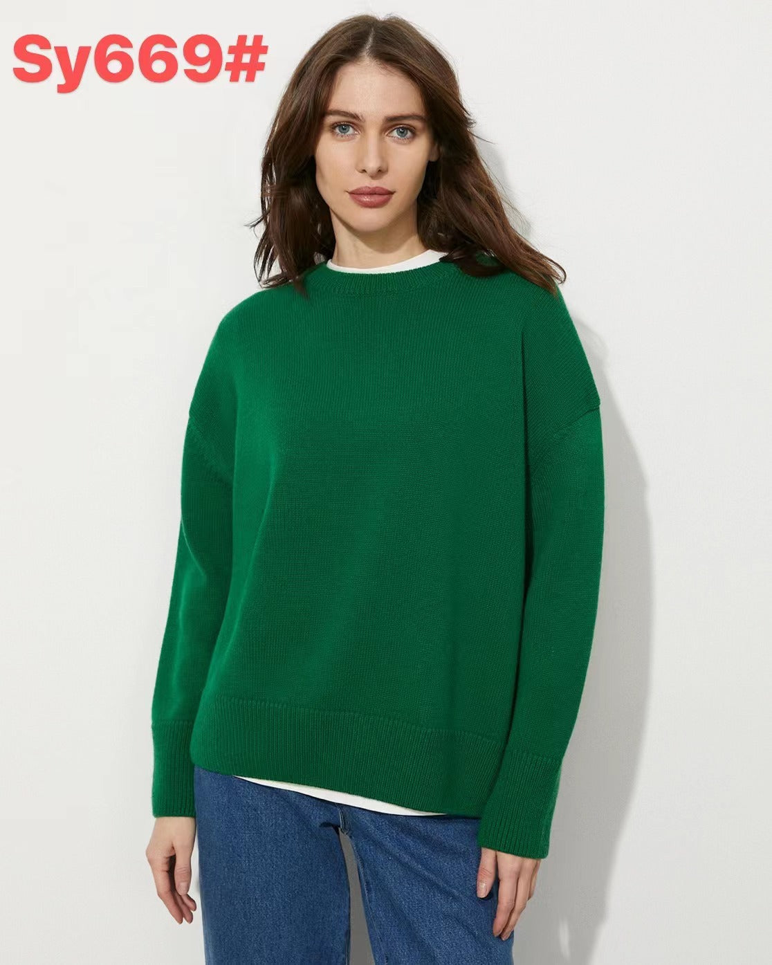 Pull en fine maille douillette pour femmes avec une coupe ample et un col rond Chic und Stil