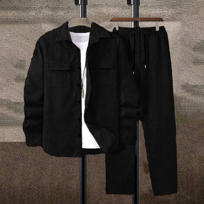 Costume de loisirs pour hommes avec design rayé et poches pratiques Chic und Stil